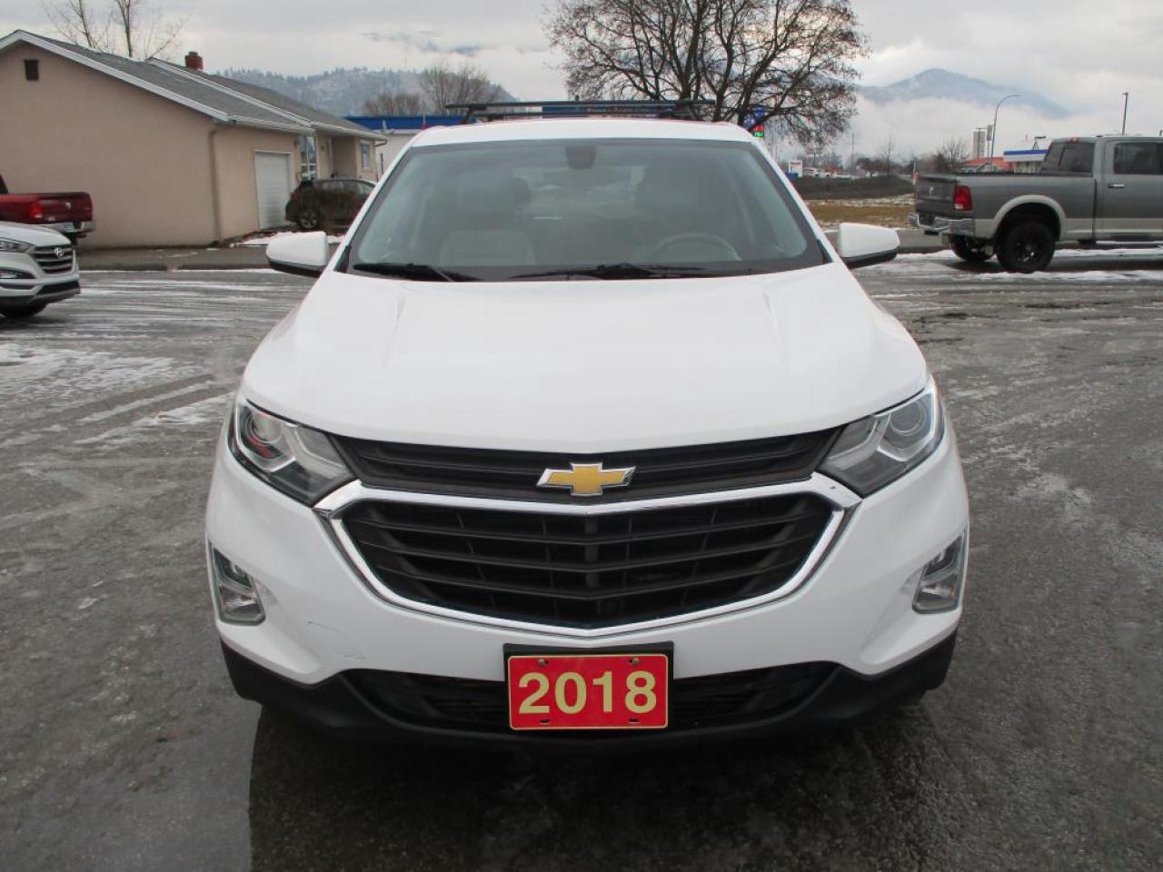 2018 Chevrolet Equinox LT FWD - Photo #2