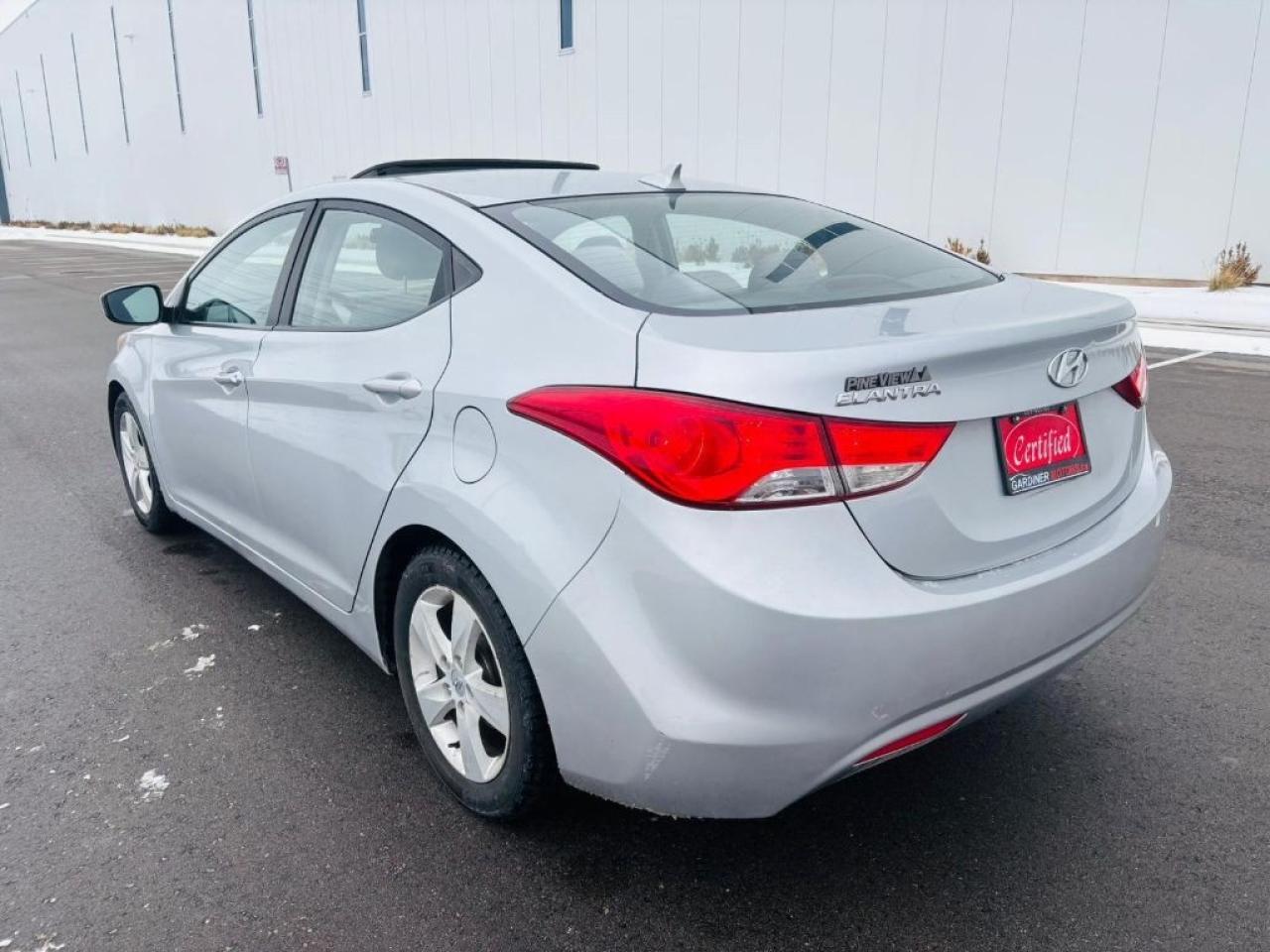 2011 Hyundai Elantra GLS 4dr Sedan Photo2