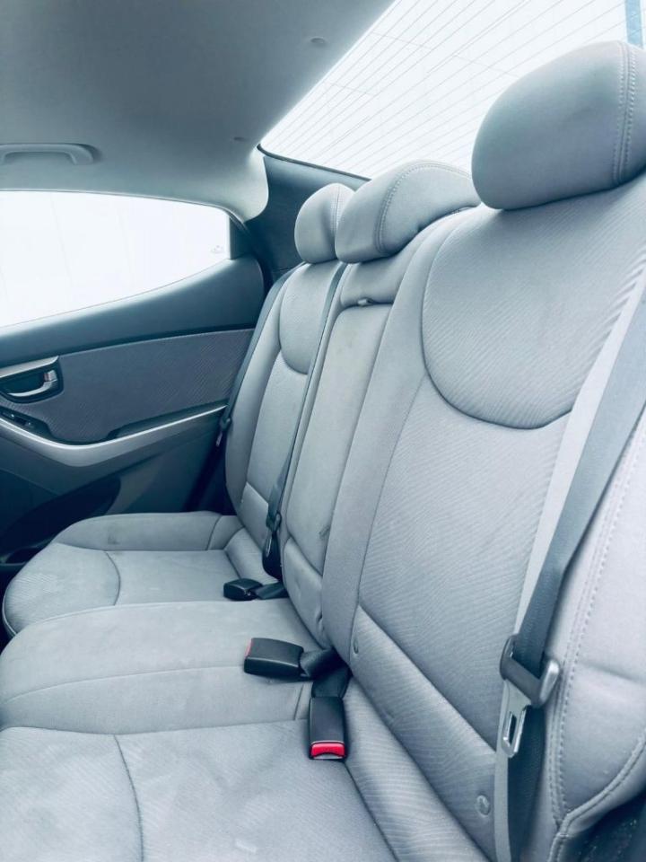 2011 Hyundai Elantra GLS 4dr Sedan Photo