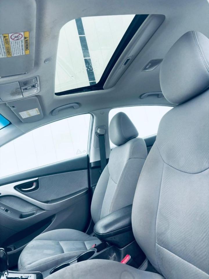 2011 Hyundai Elantra GLS 4dr Sedan Photo