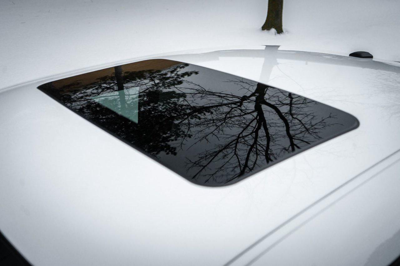 2016 Dodge Challenger Scat Pack Shaker Photo