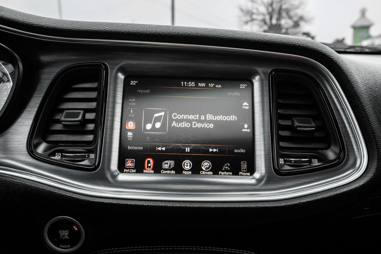 2016 Dodge Challenger Scat Pack Shaker Photo