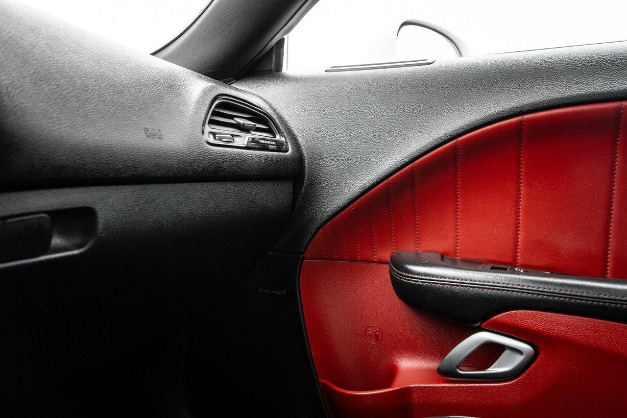 2016 Dodge Challenger Scat Pack Shaker Photo