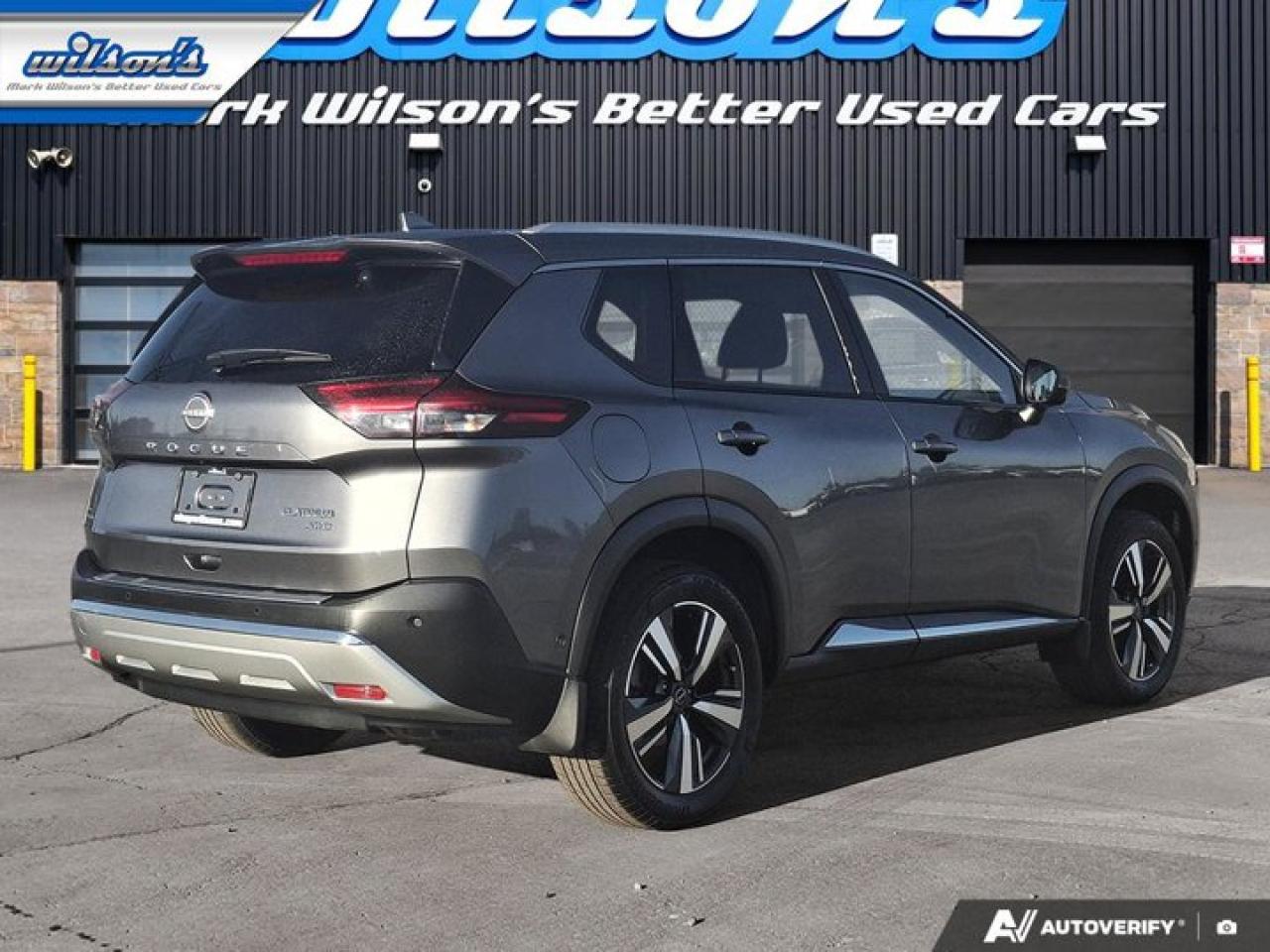 2022 Nissan Rogue Platinum AWD | Quilted Leather | Navi | Pano Roof | Heated Seats + Steering | Power Liftgate & More! Photo