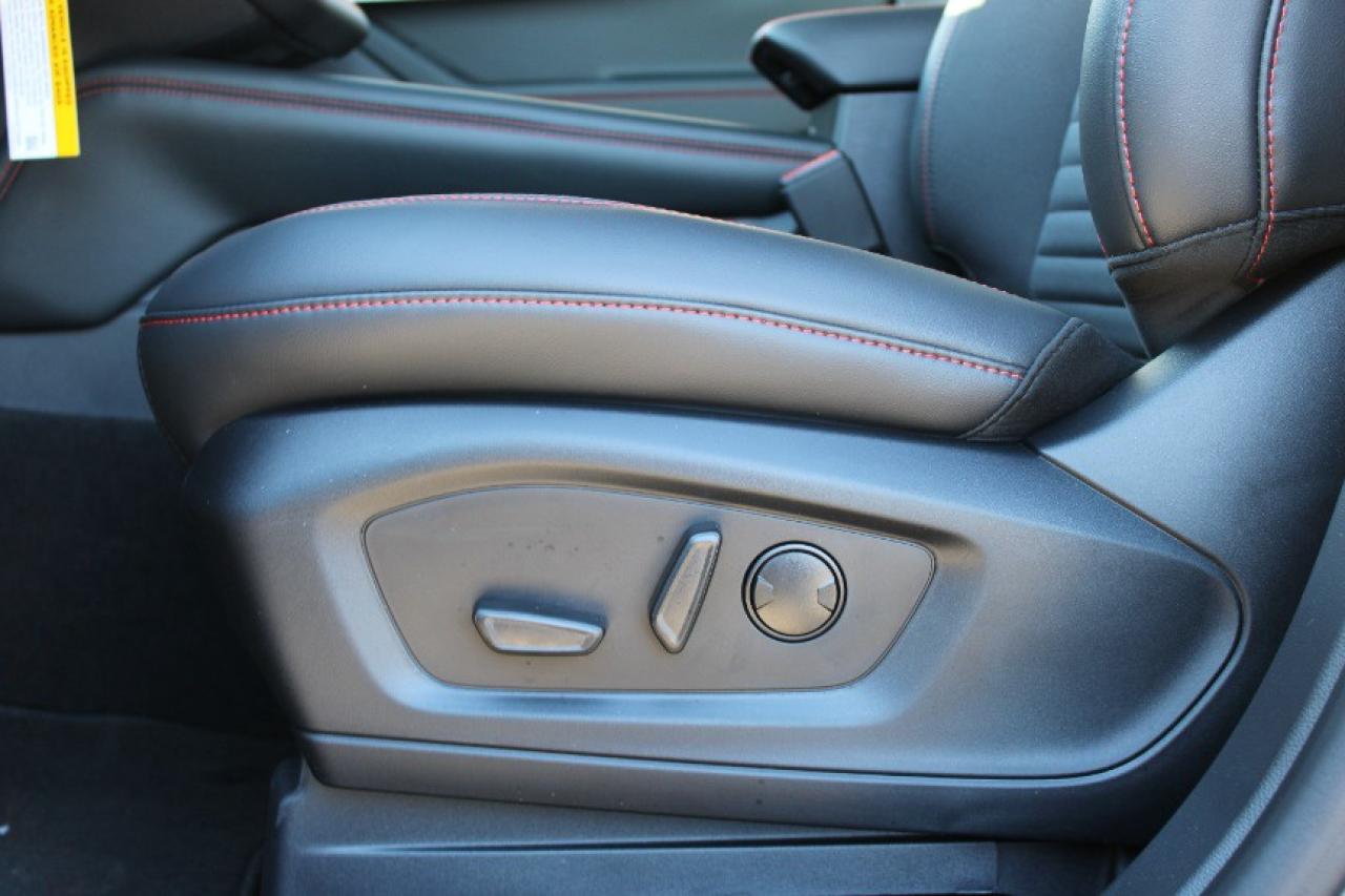 2025 Ford Explorer ST-Line Photo