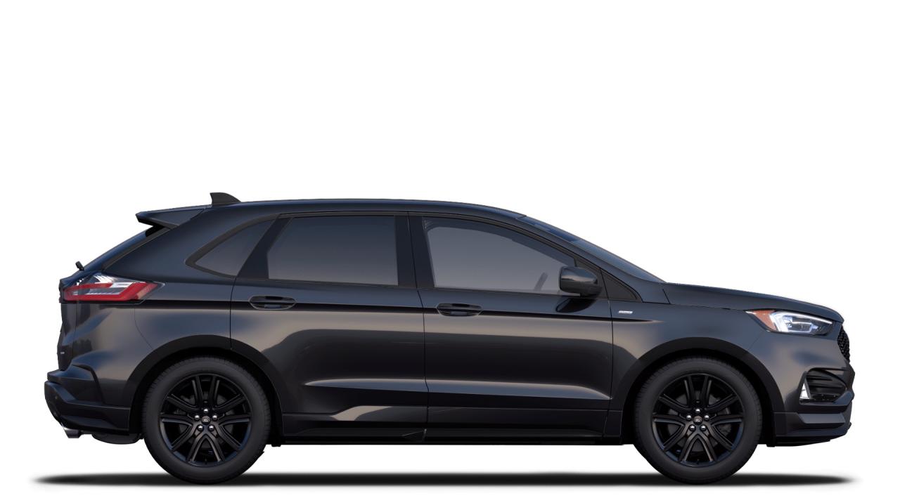2022 Ford Edge ST Line Photo