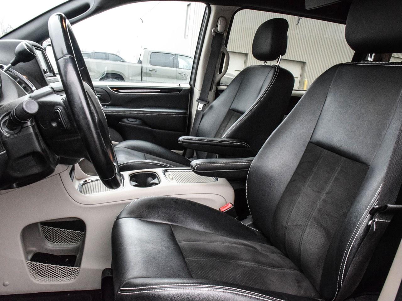 2019 Dodge Grand Caravan SXT Premium Plus 2WD Photo