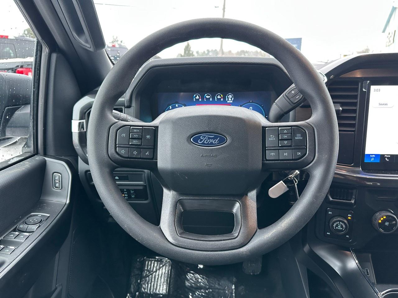 2025 Ford F-150 STX 4WD SuperCrew 5.5' Box Photo