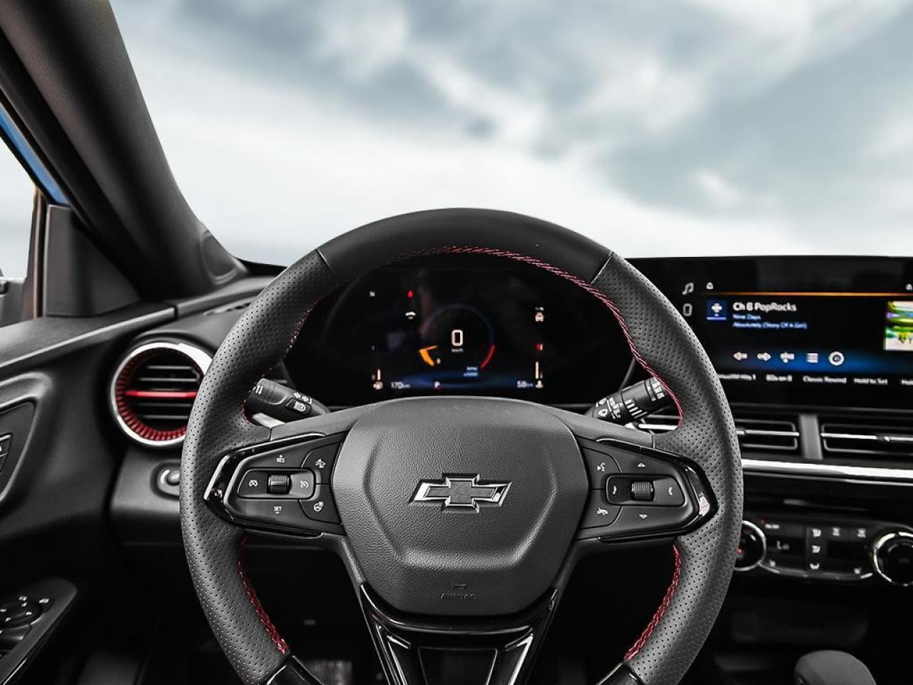 2025 Chevrolet Trax FWD 4dr 2RS Photo