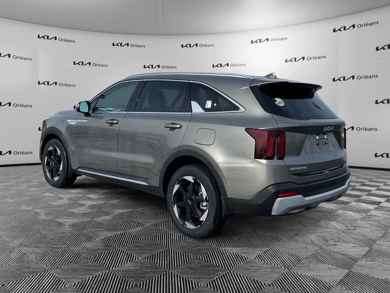 2026 Kia Sorento Hybrid EX AWD Photo4