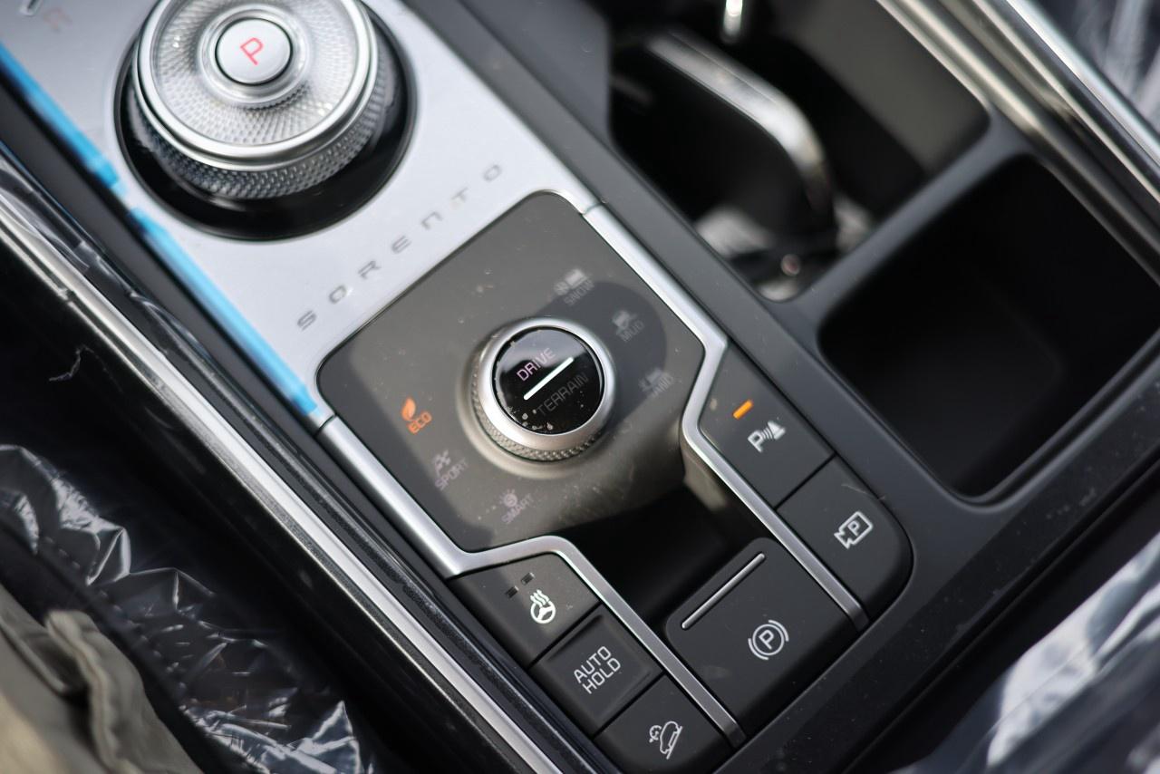 2026 Kia Sorento Hybrid EX AWD Photo