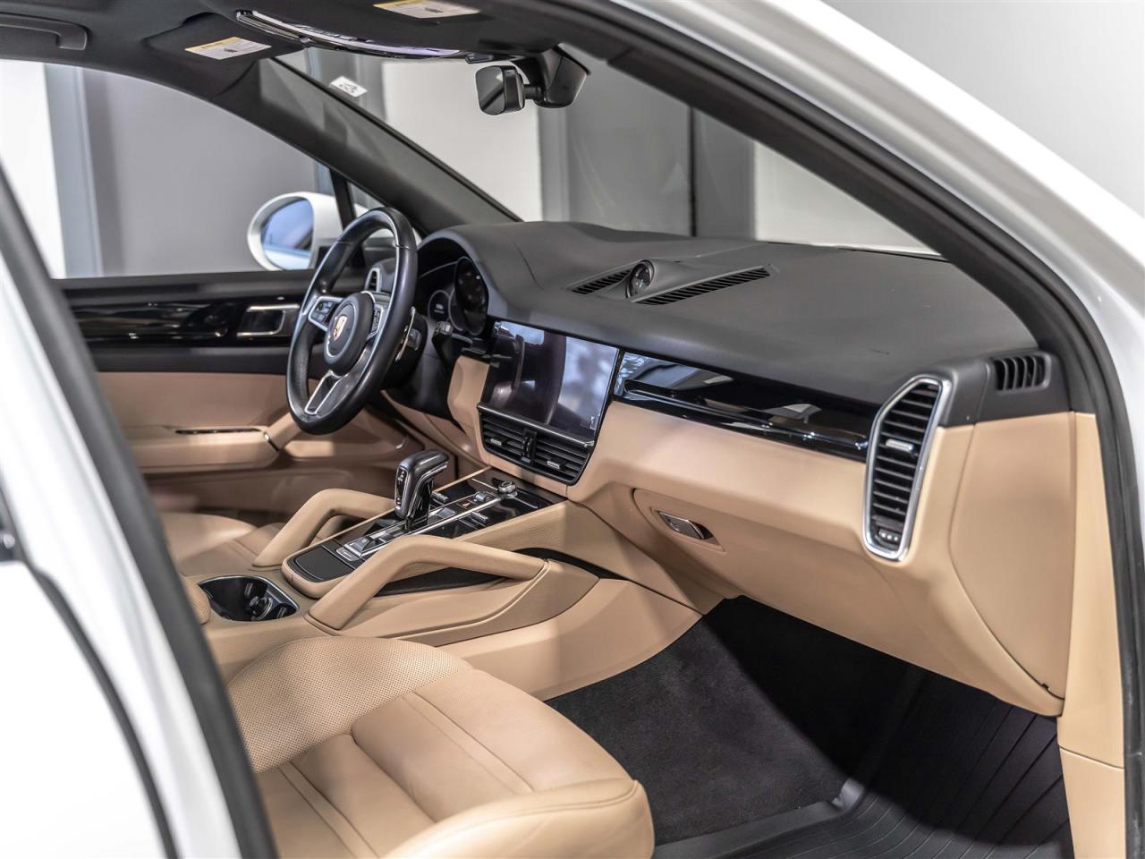 2023 Porsche Cayenne PREMIUM PLUS|BOSE|HEADS-UP|ADAPT CRUISE|360CAM|SPORT SEATS Photo