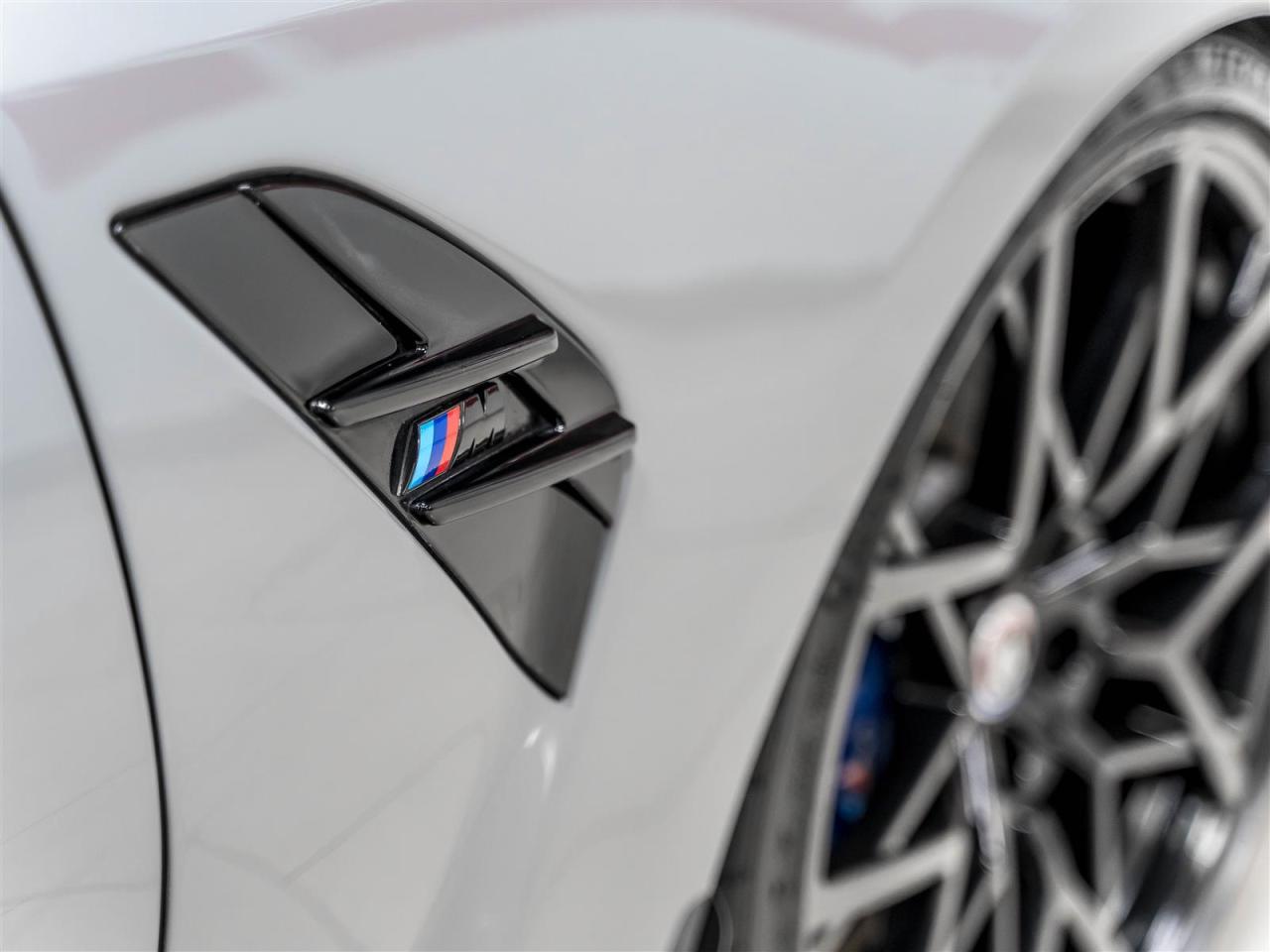 2021 BMW M3 M340i xDrive|M PERFORMANCE|INDIVIDUAL|EVENTURI INTAKE Photo