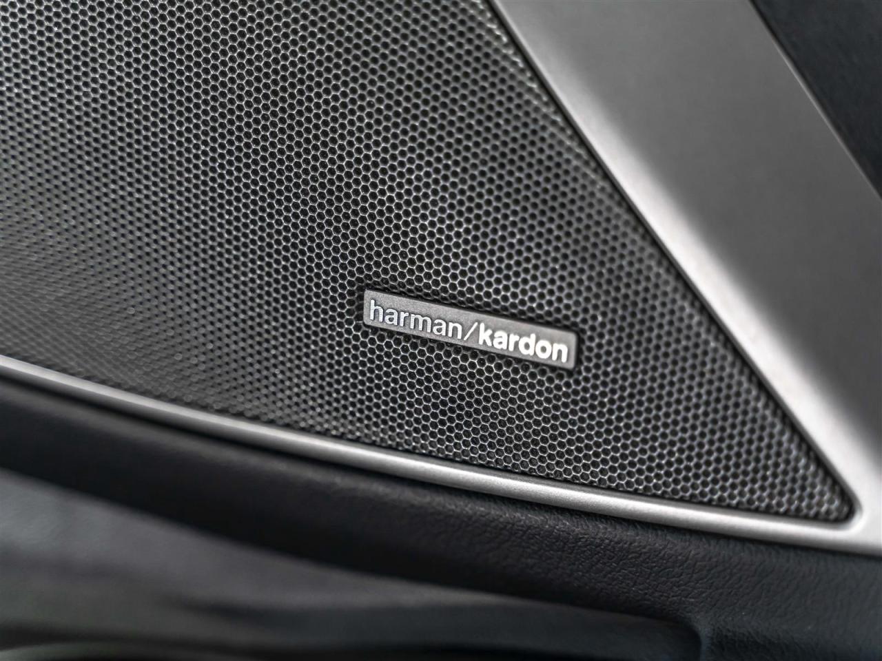 2021 BMW M3 M340i xDrive|M PERFORMANCE|INDIVIDUAL|EVENTURI INTAKE Photo