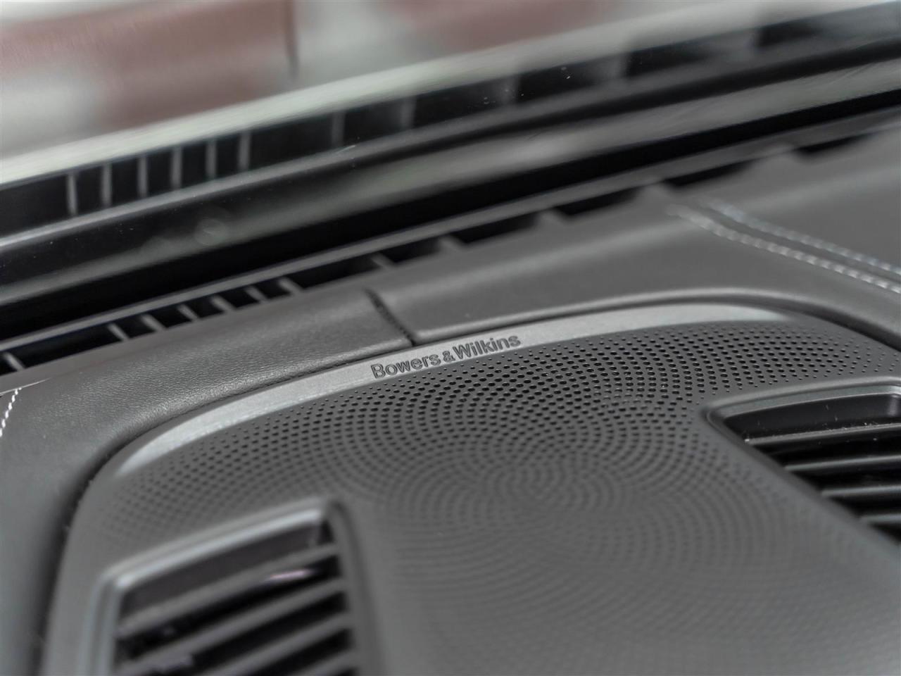 2018 BMW M5 CARBON EXTERIOR|B&W SOUND|MASSAGE|M CARBON STEERING WHEEL Photo