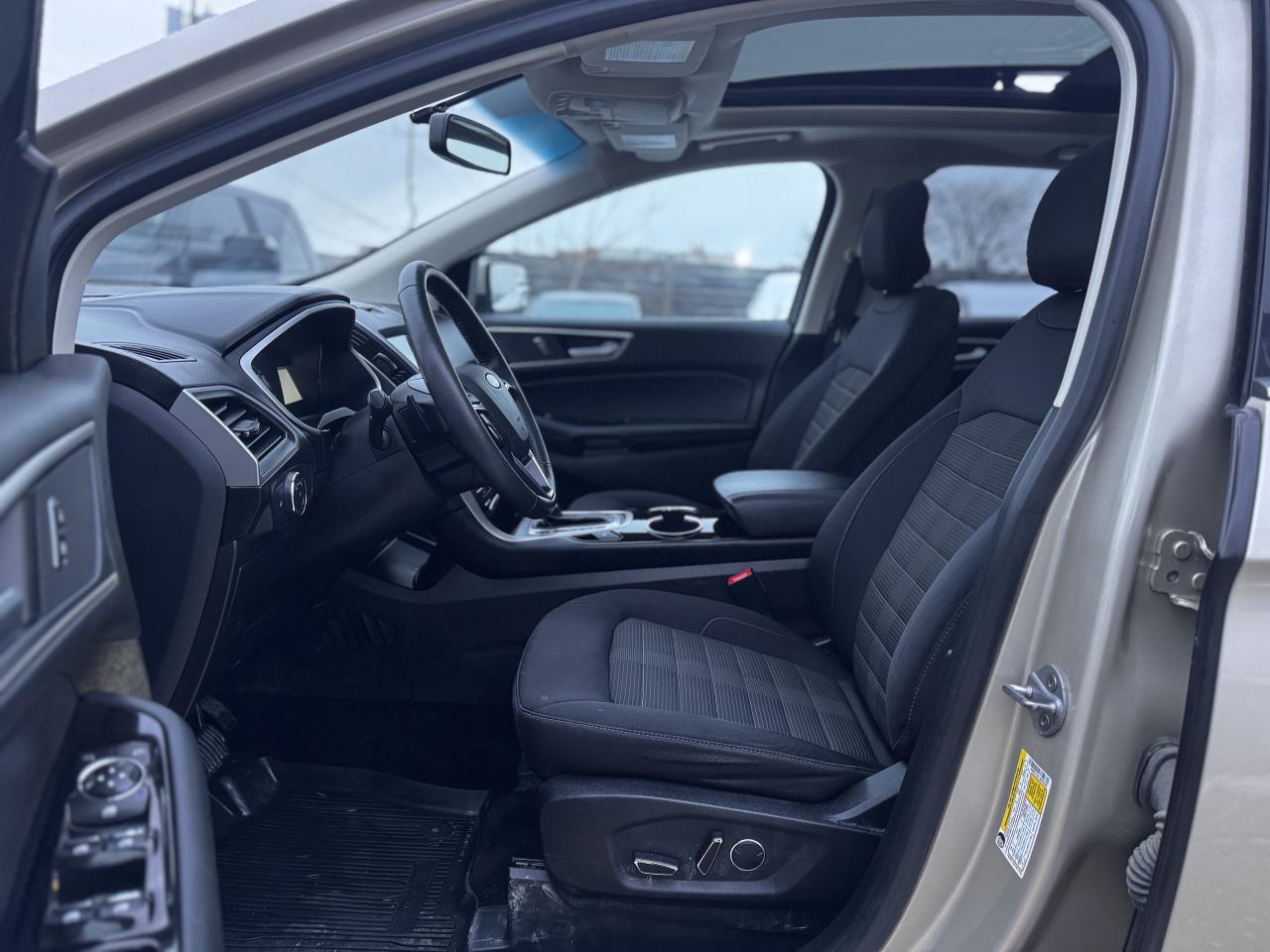 2018 Ford Edge SEL Photo
