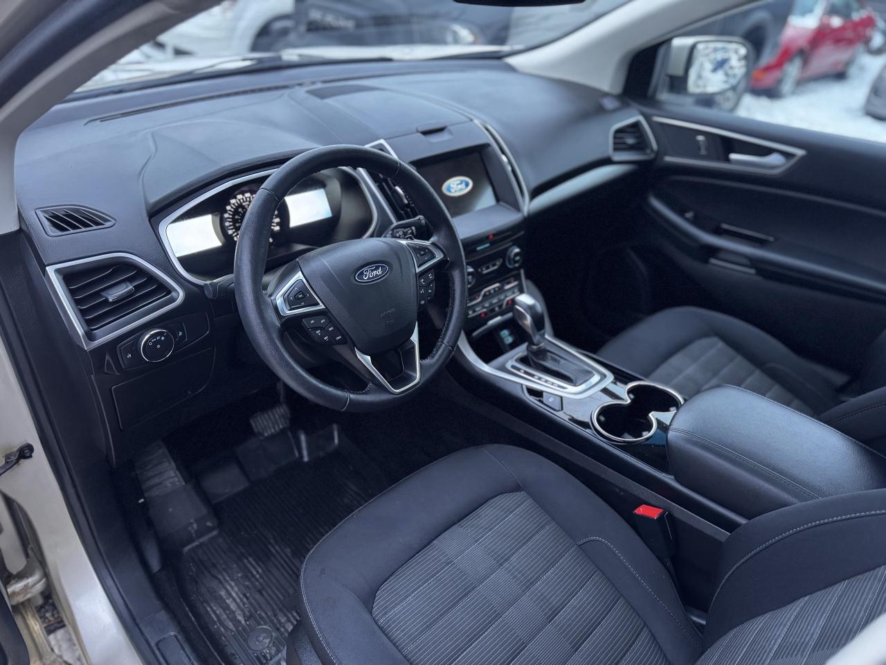 2018 Ford Edge SEL Photo