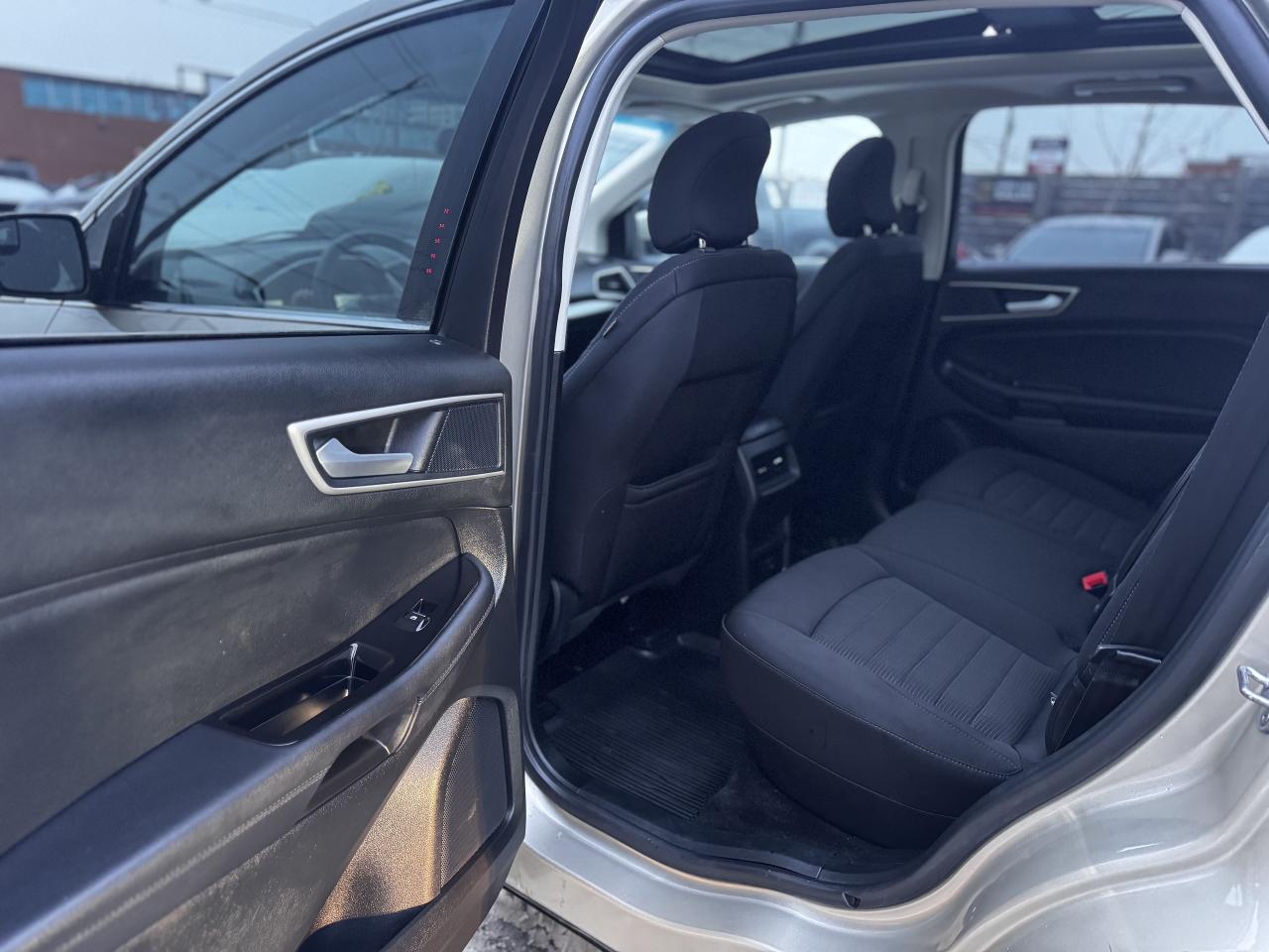 2018 Ford Edge SEL Photo