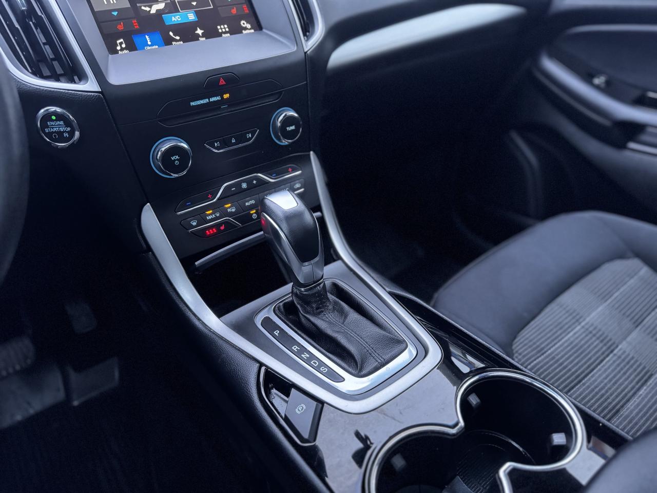 2018 Ford Edge SEL Photo