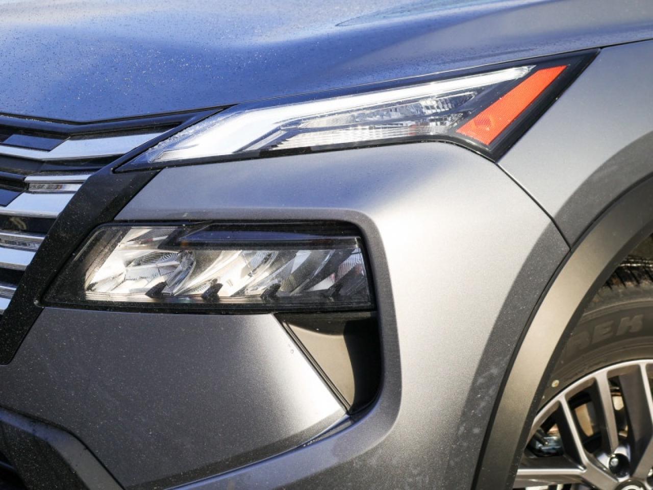 2025 Nissan Rogue S  - Alloy Wheels -  Heated Seats Photo4