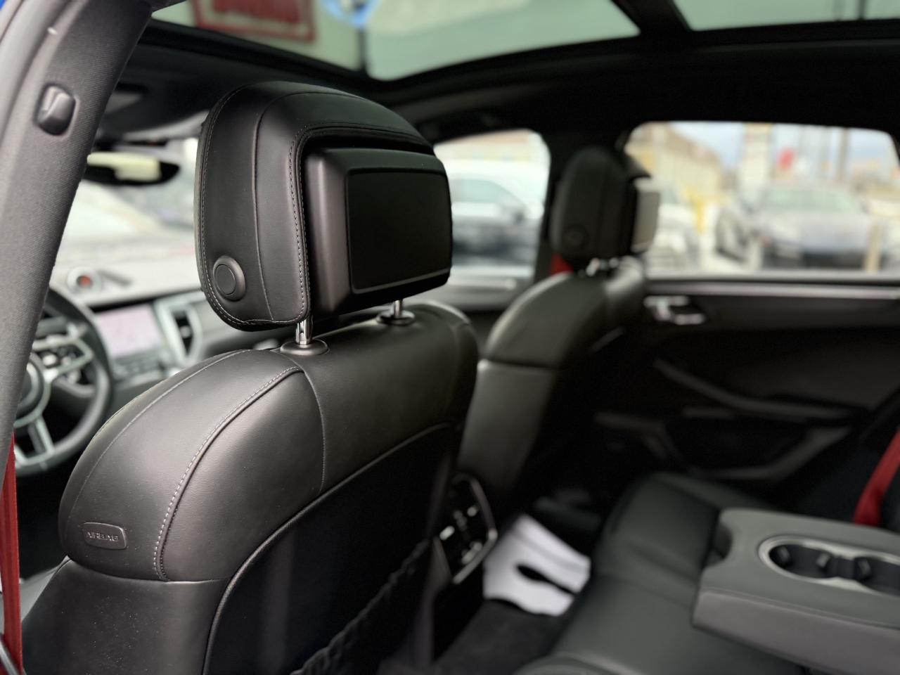 2017 Porsche Macan GTS | BOSE | PANO | LOADED Photo