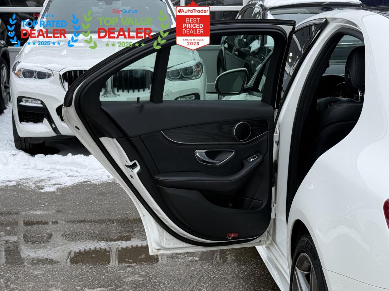 2015 Mercedes-Benz C-Class 300 //AMG PKG | PANO | NAVI | LOADED Photo