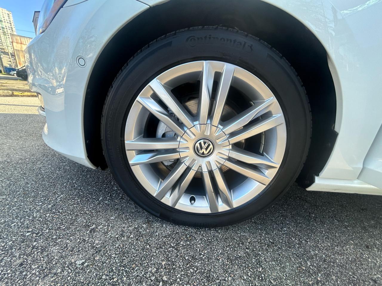 2016 Volkswagen Golf Highline - Photo #9