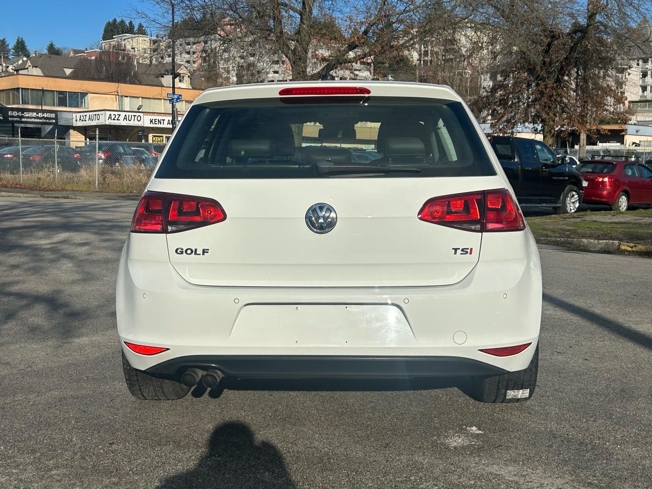 2016 Volkswagen Golf Highline - Photo #3