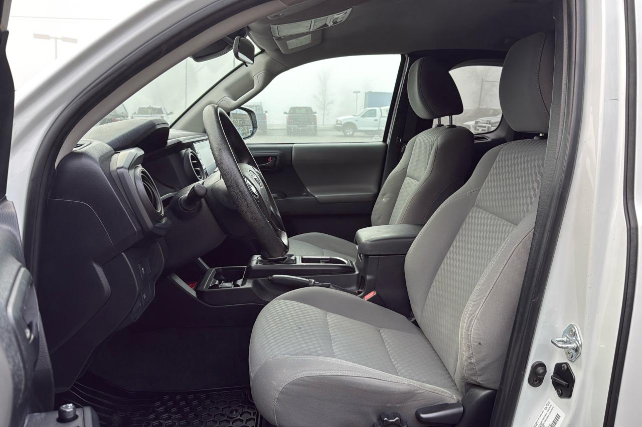 2021 Toyota Tacoma 4X4 Access CAB 6A SR Photo