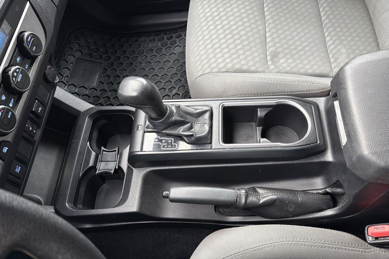 2021 Toyota Tacoma 4X4 Access CAB 6A SR Photo