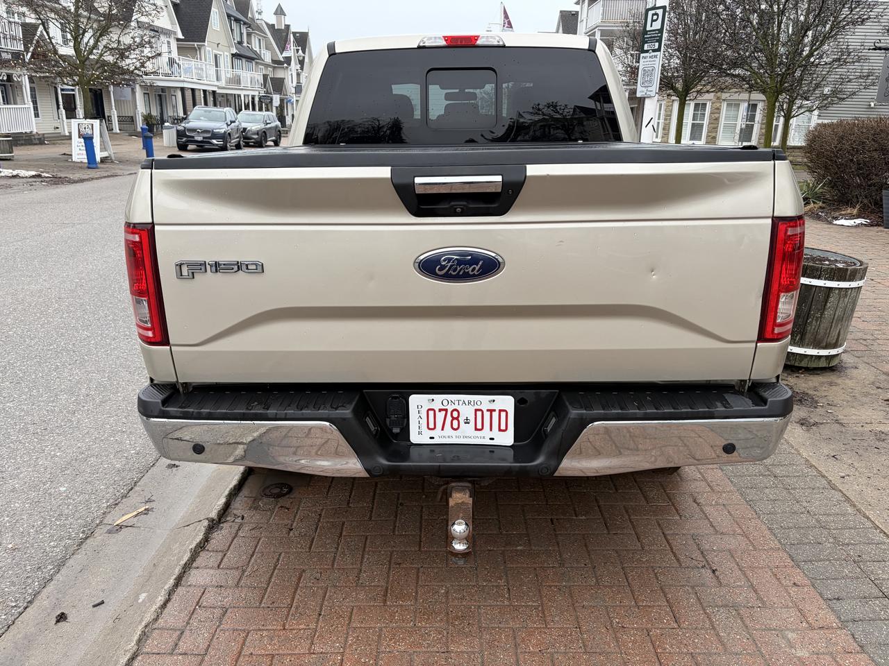 2017 Ford F-150 XLT Photo4