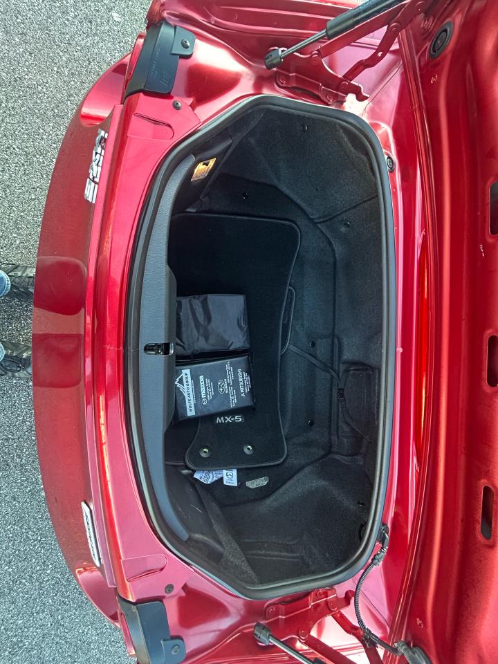 2016 Mazda Miata MX-5 GT - Photo #12