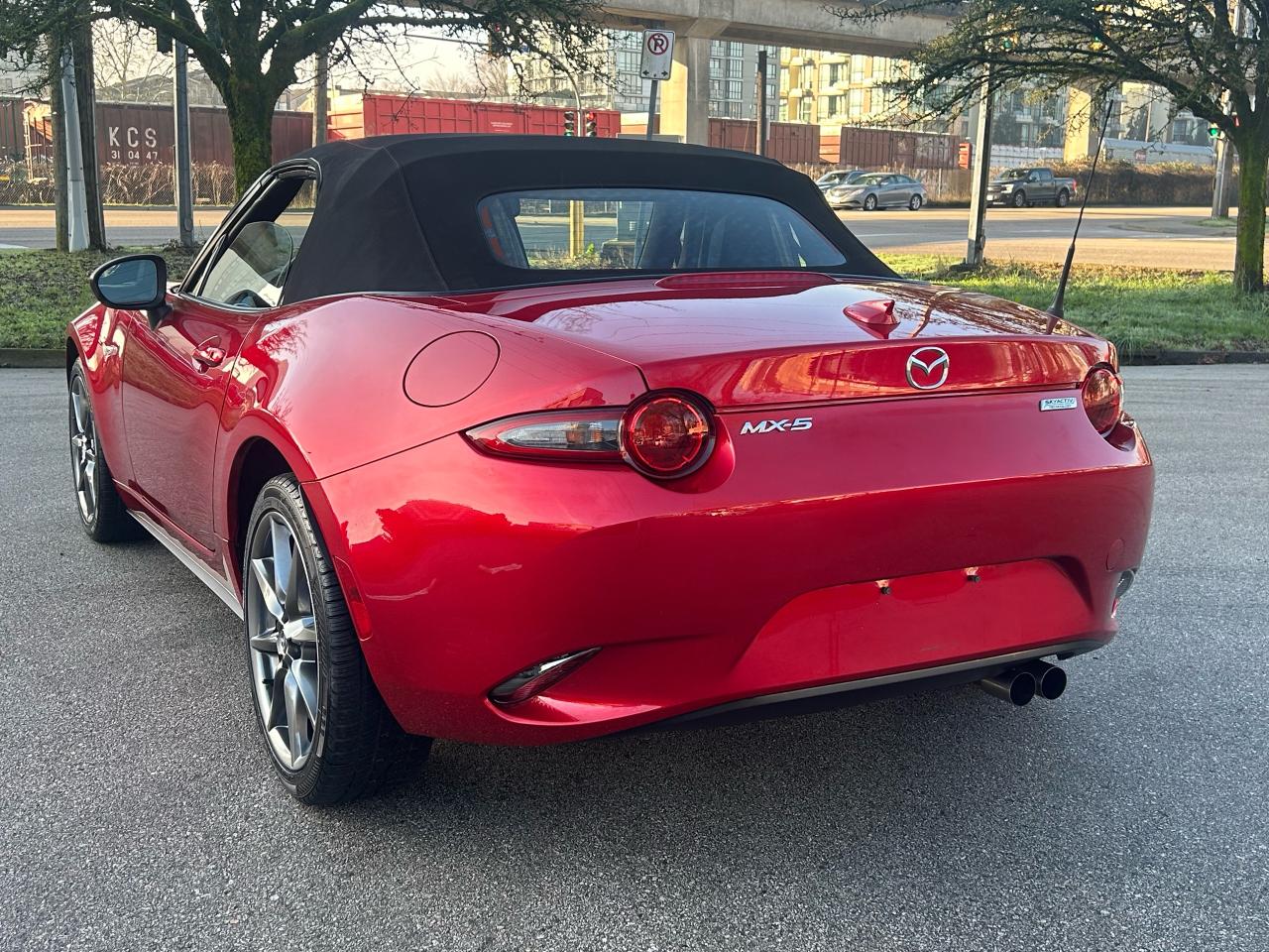2016 Mazda Miata MX-5 GT - Photo #10
