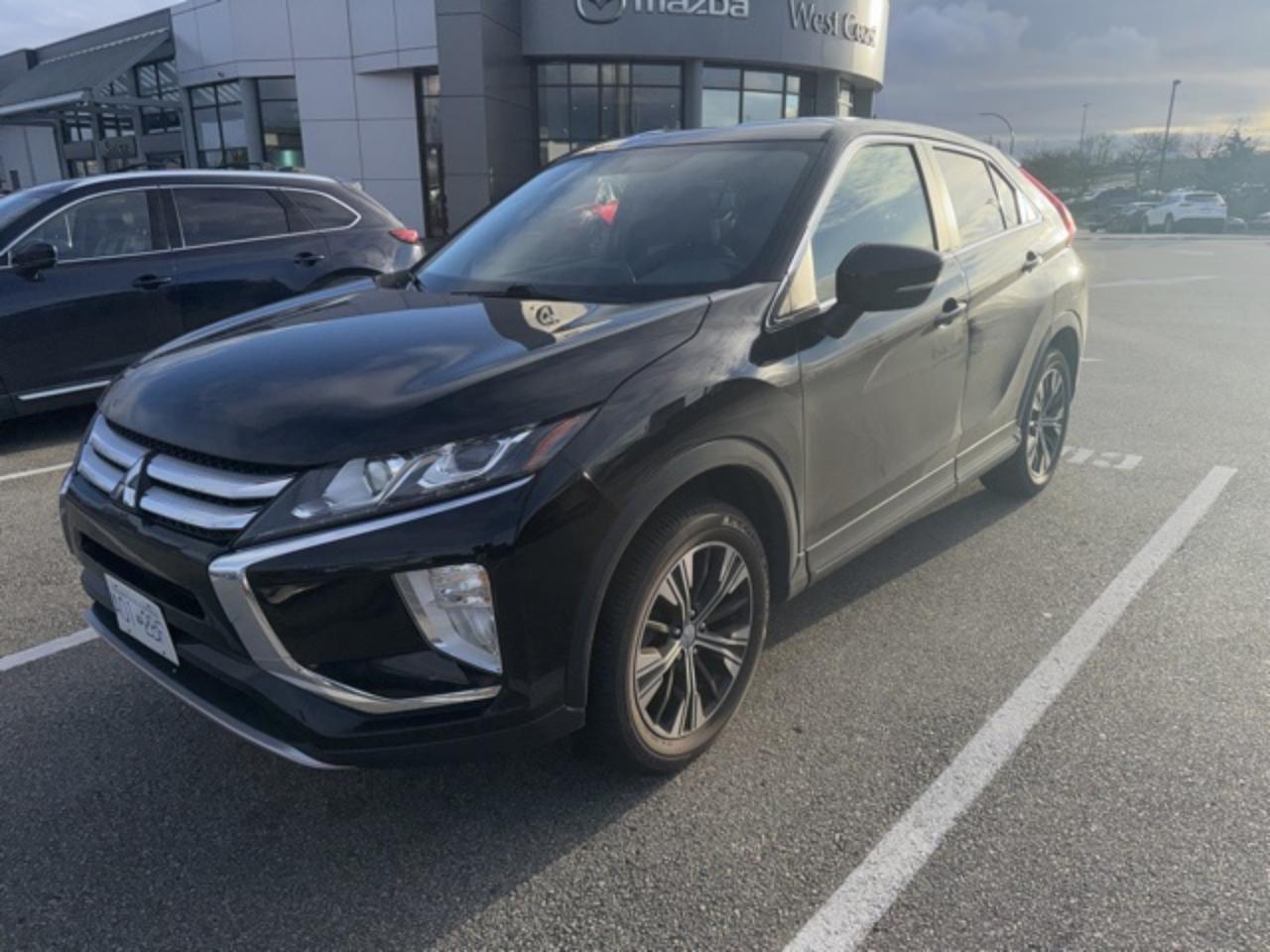 2019 Mitsubishi Eclipse Cross SE's photo