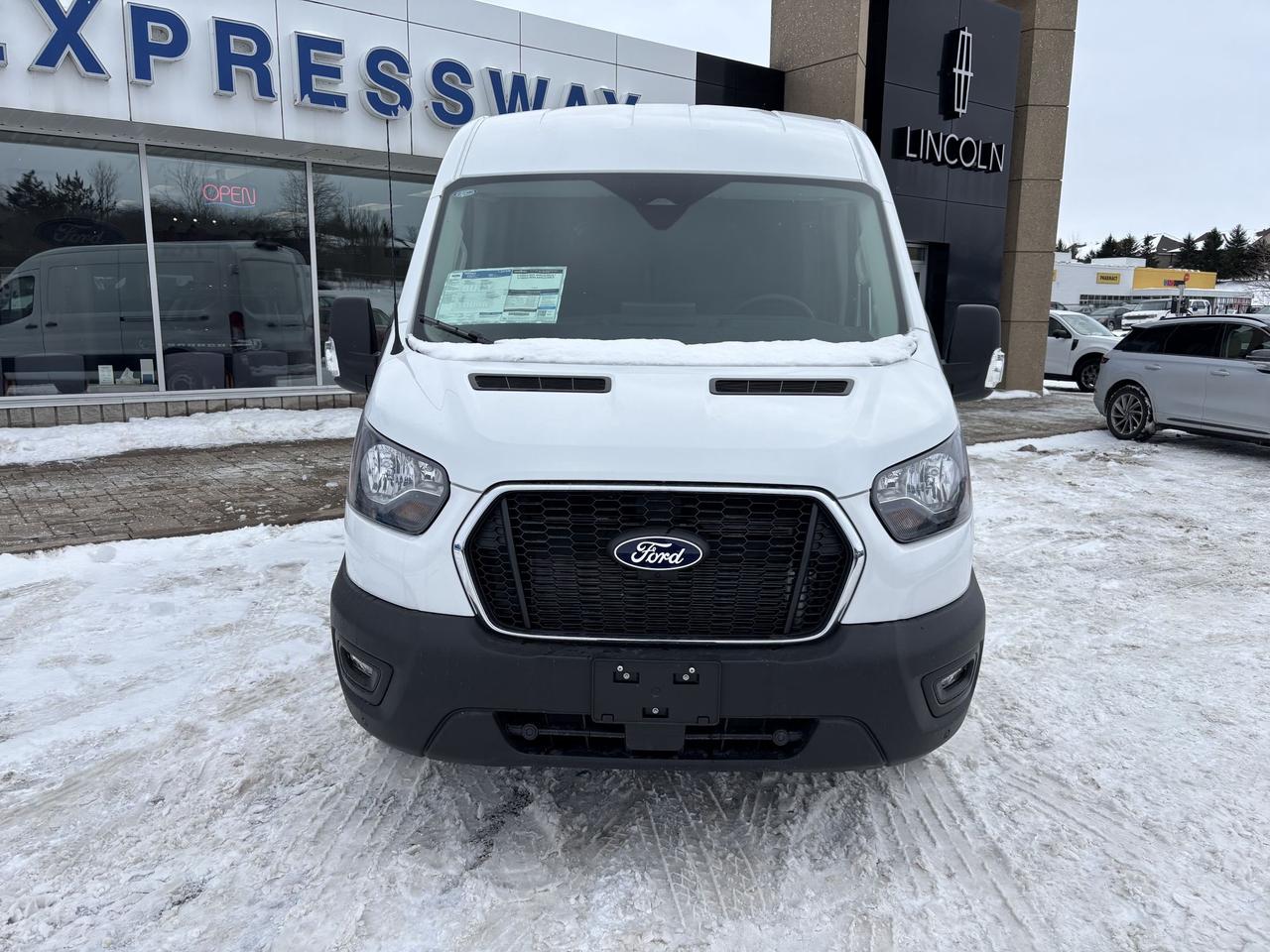 2026 Ford Transit MEDIUM ROOF, RWD, 360 CAMERA, NAVIGATION Photo