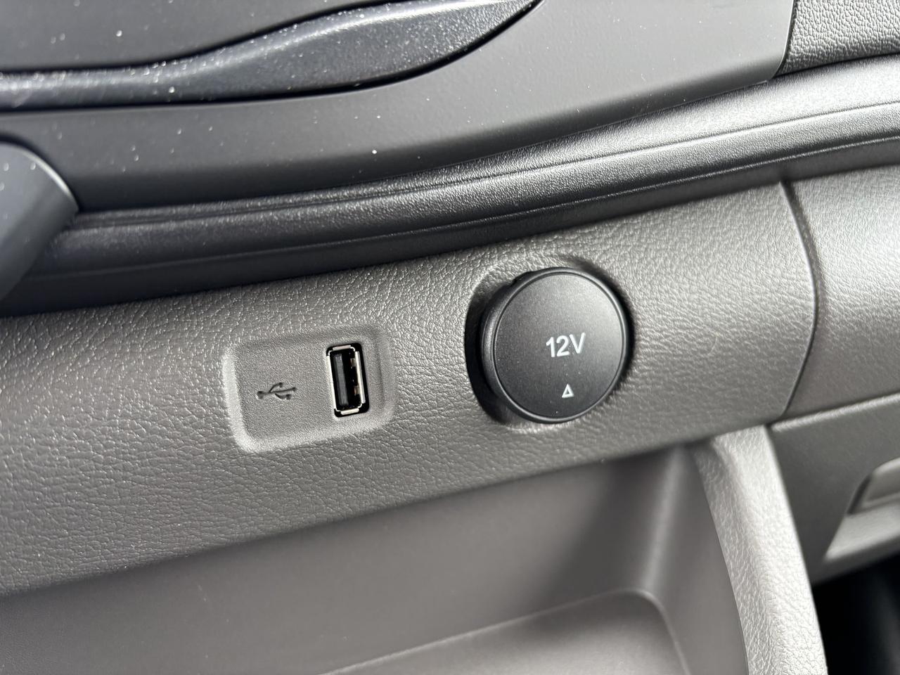 2026 Ford Transit MEDIUM ROOF, RWD, 360 CAMERA, NAVIGATION Photo