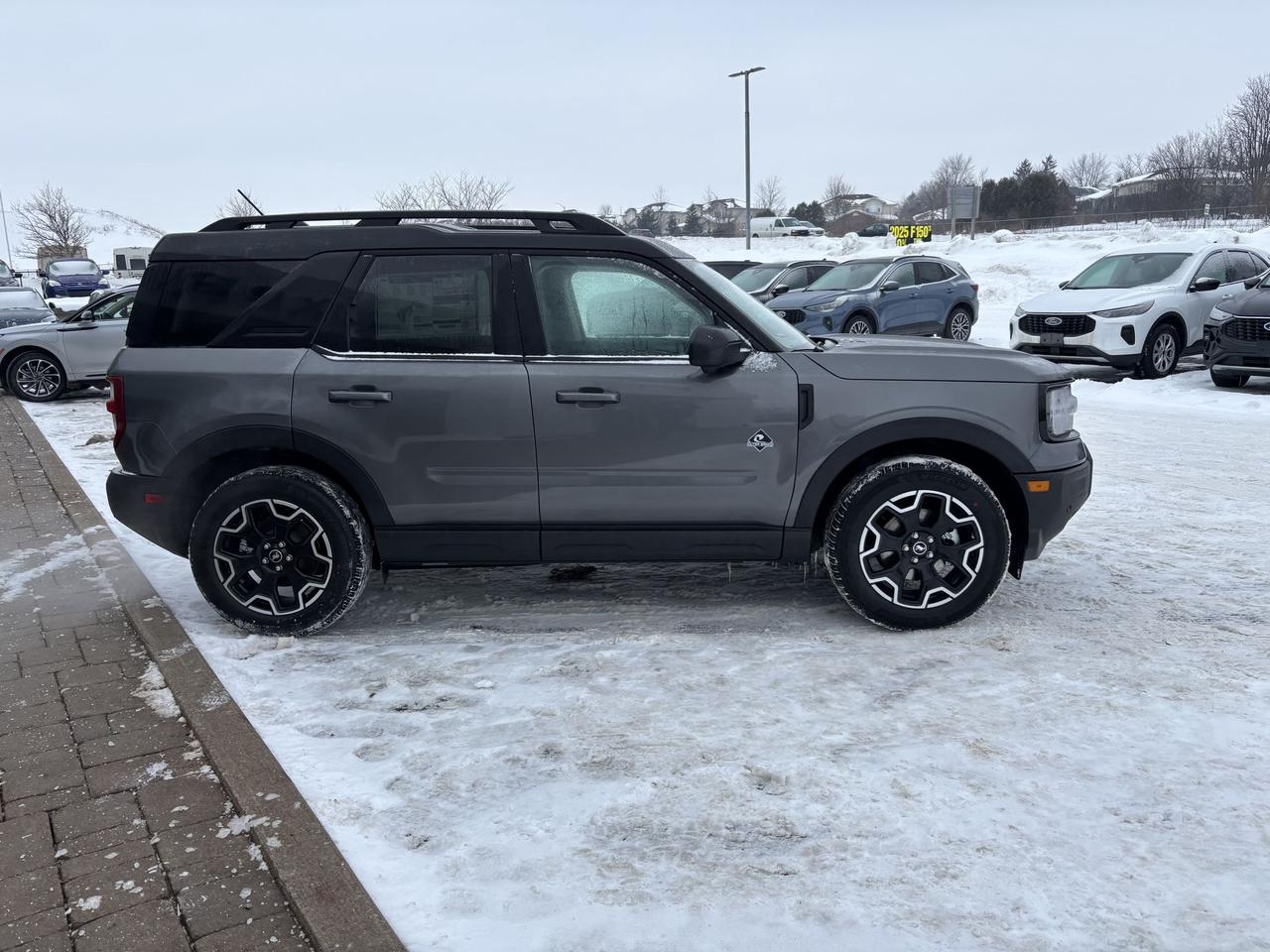 2025 Ford Bronco Sport OUTER BANKS, NAVIGATION, 360 DEGREE CAMERA Photo3