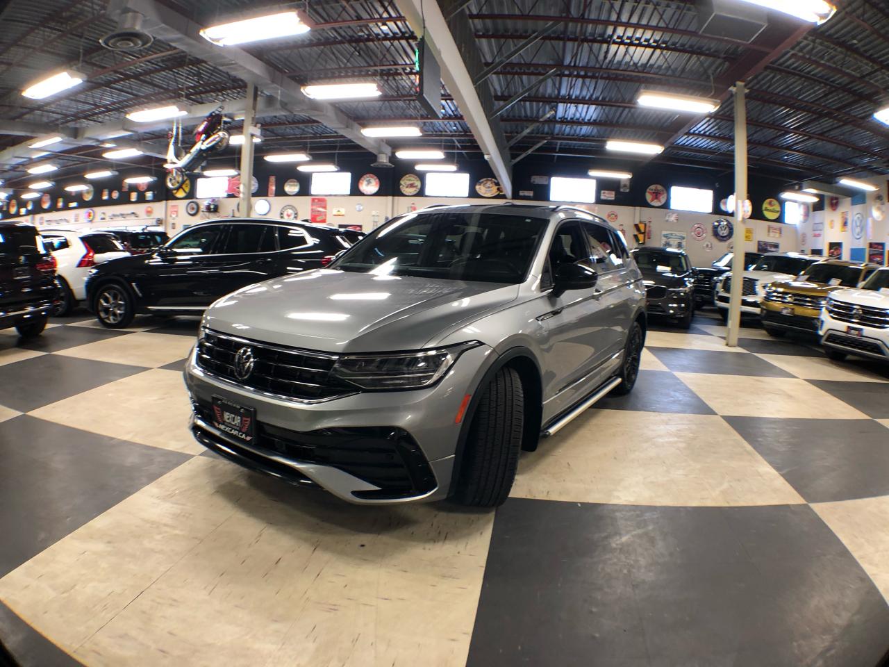 2022 Volkswagen Tiguan COMFORTLINE R-LINE B/EDITION AWD LEATHER PAN/ROOF Photo2