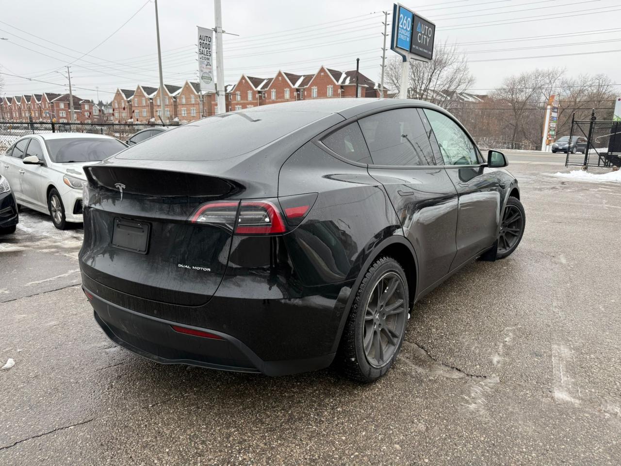 2021 Tesla Model Y LONG RANGE AWD | THIRD ROW | CLEAN CARFAX | Photo