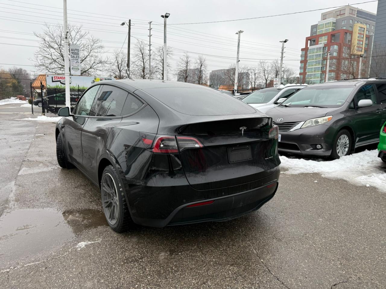 2021 Tesla Model Y LONG RANGE AWD | THIRD ROW | CLEAN CARFAX | Photo2