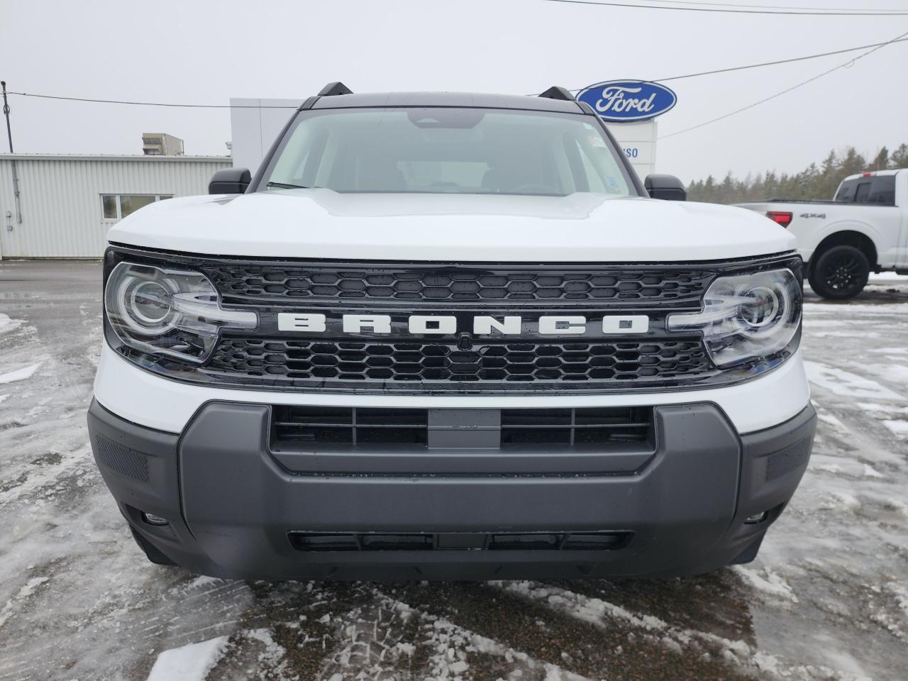 2025 Ford Bronco Sport Outer Banks 4x4 Photo1