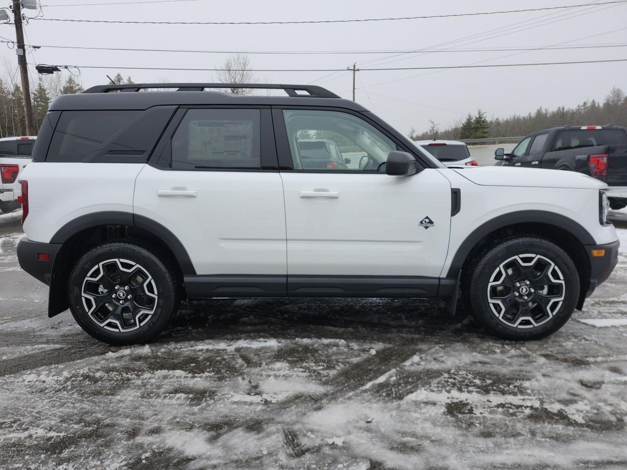2025 Ford Bronco Sport Outer Banks 4x4 Photo3