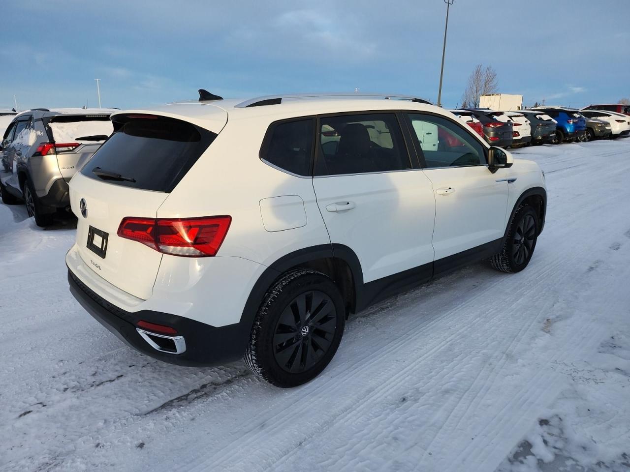 2024 Volkswagen Taos Comfortline Photo