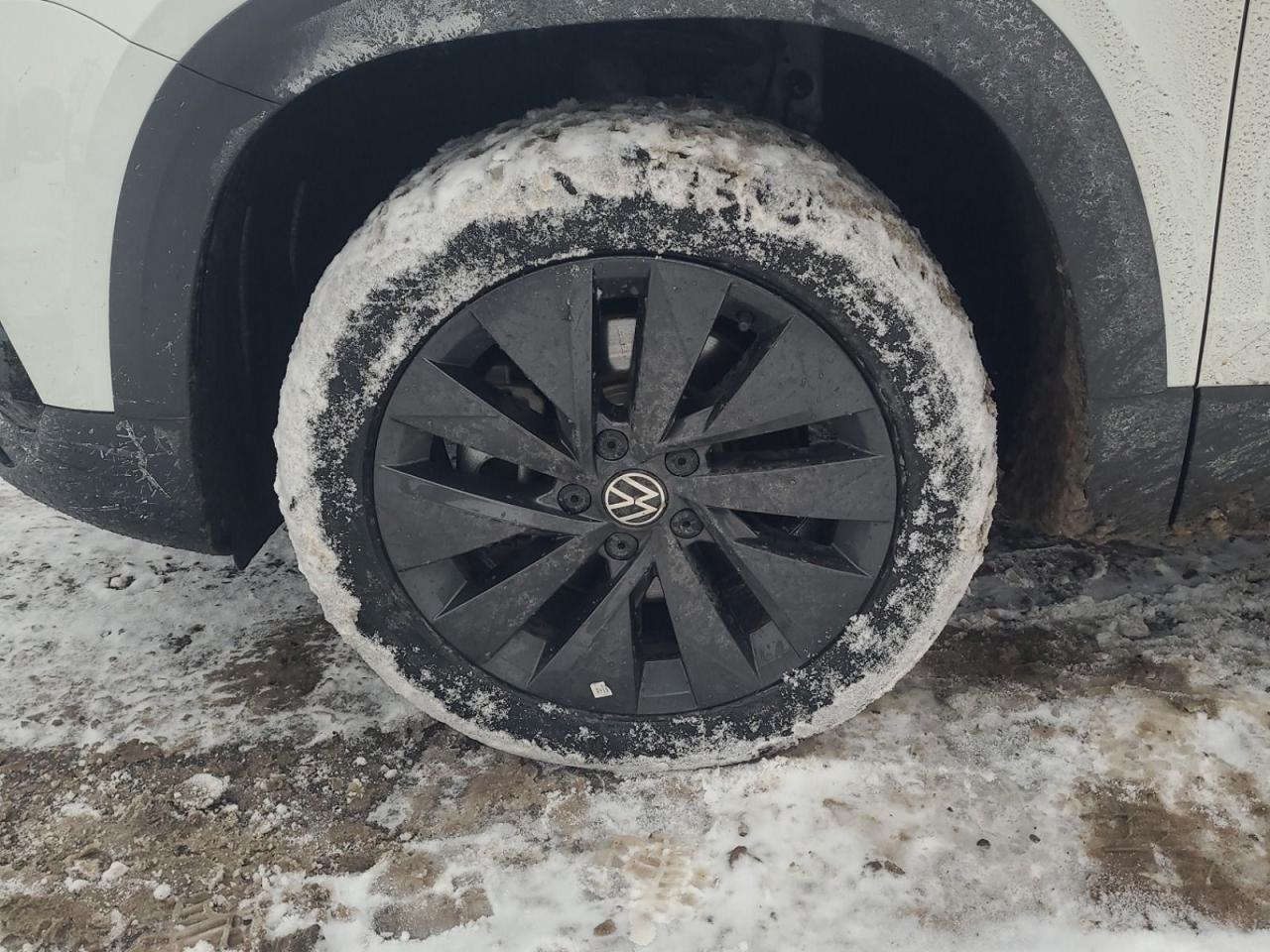 2024 Volkswagen Taos Comfortline Photo