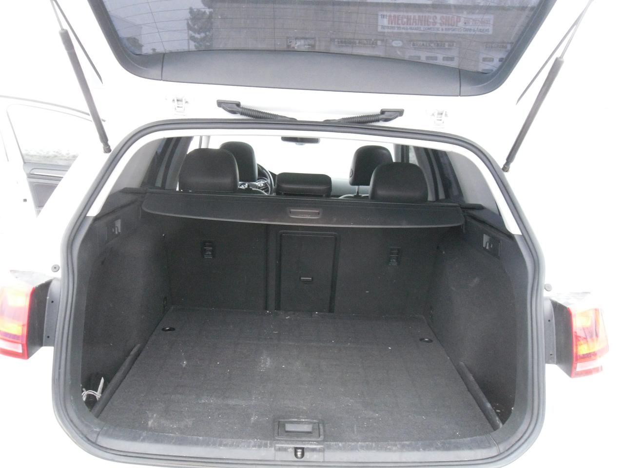 2015 Volkswagen Golf 4dr Auto 2.0 TDI Highline Photo