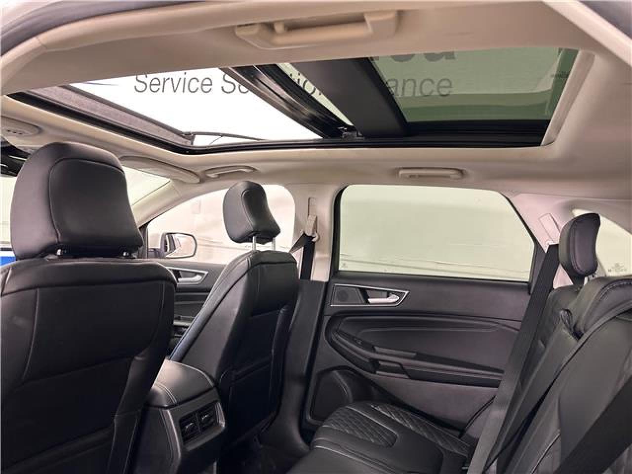 2024 Ford Edge Titanium Photo