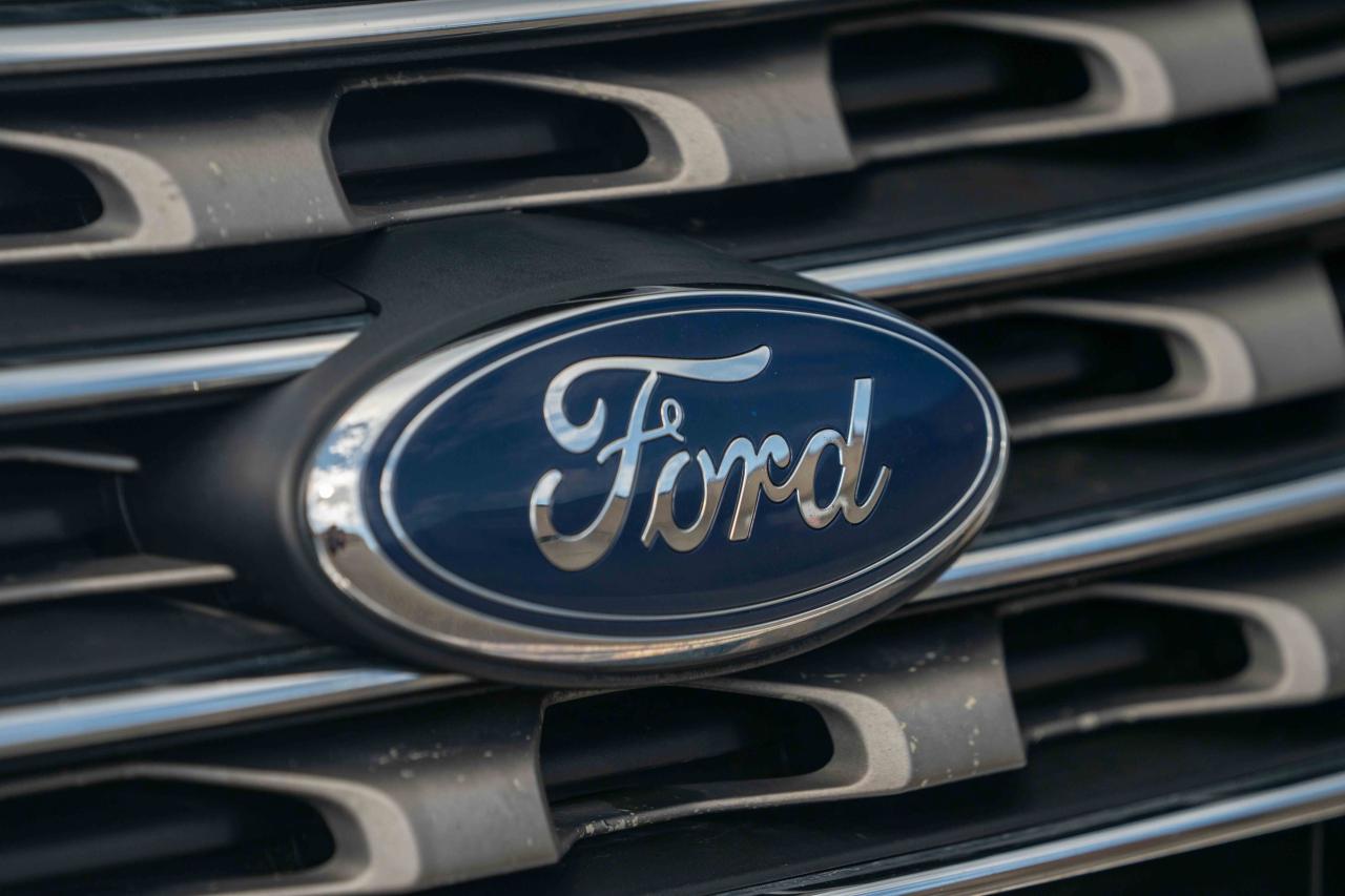 2016 Ford Explorer XLT Photo