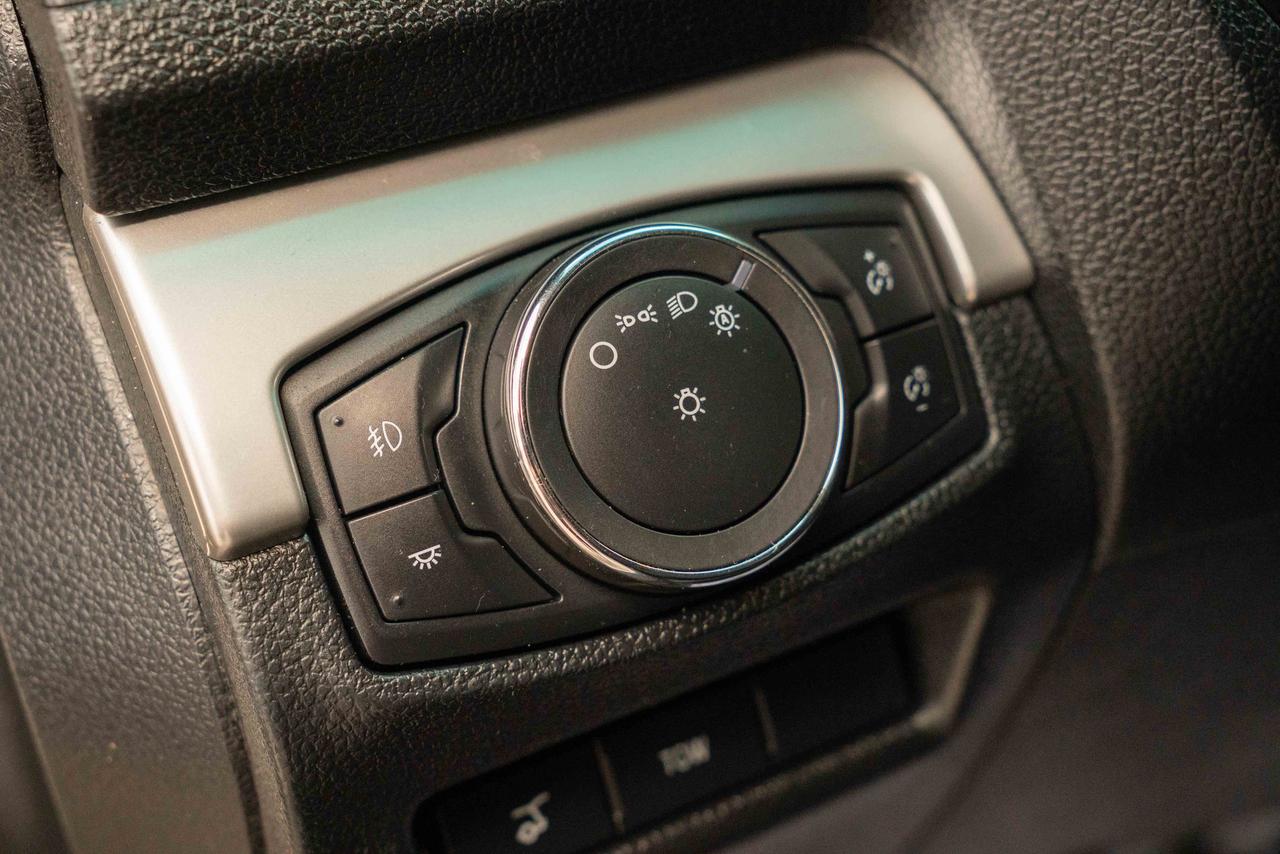 2016 Ford Explorer XLT Photo