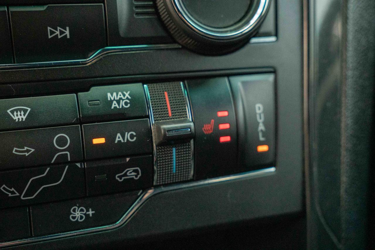 2016 Ford Explorer XLT Photo