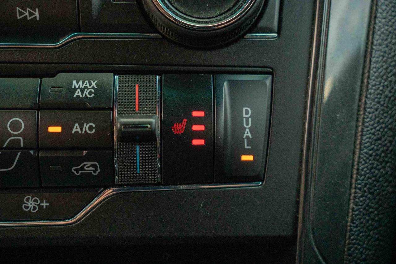 2016 Ford Explorer XLT Photo